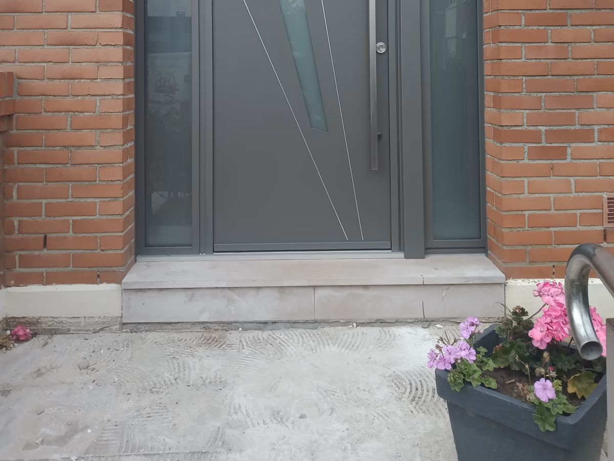 Porte d'entree aluminium design moderne vitree BDS Menuiseries